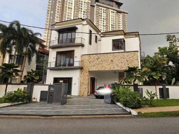 Taman Yarl Bungalow 3.5 Storey End Lot at OUG For Sale